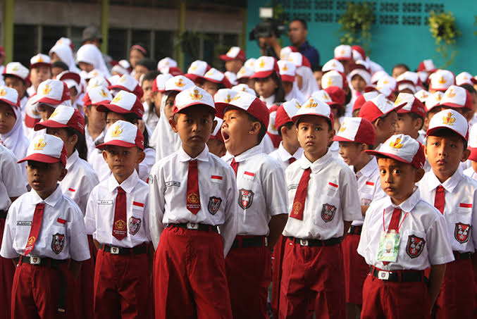 Foto Ilustrasi anak-anak sekolah