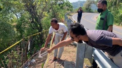 Tim Polres Lombok Utara melakukan olah TKP di lokasi penemuan mayat bayi, di Desa Malaka, Selasa (5/10/2021).